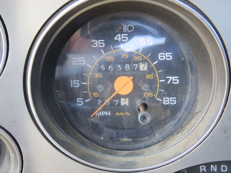 1988-chevrolet-30-image-9
