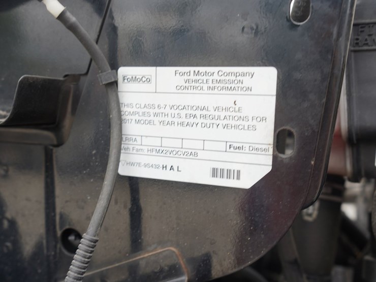 2017-ford-f650-image-25
