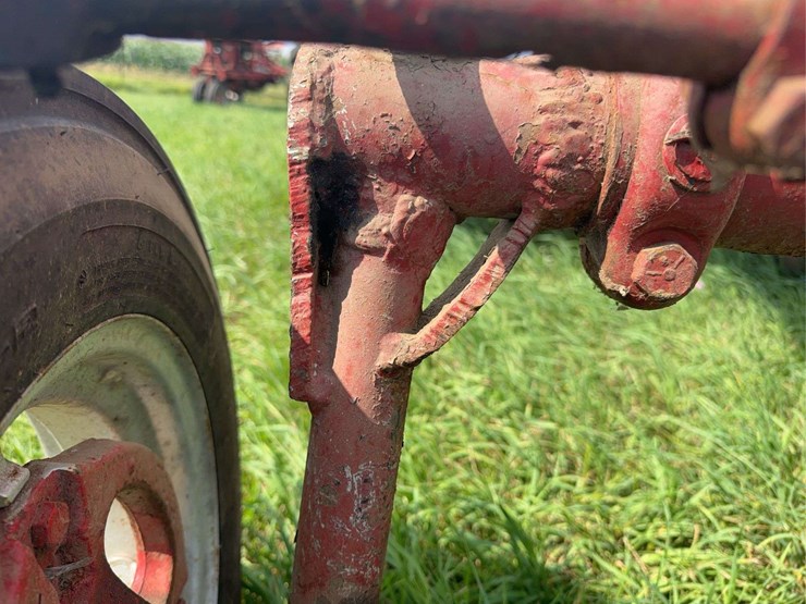 farmall-200-image-19