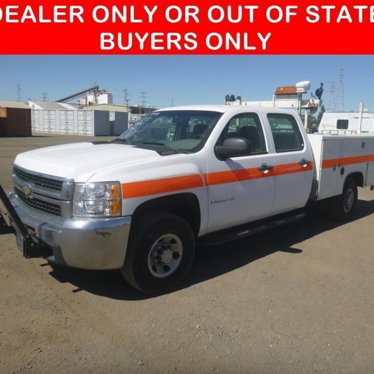 2009 CHEVROLET 3500