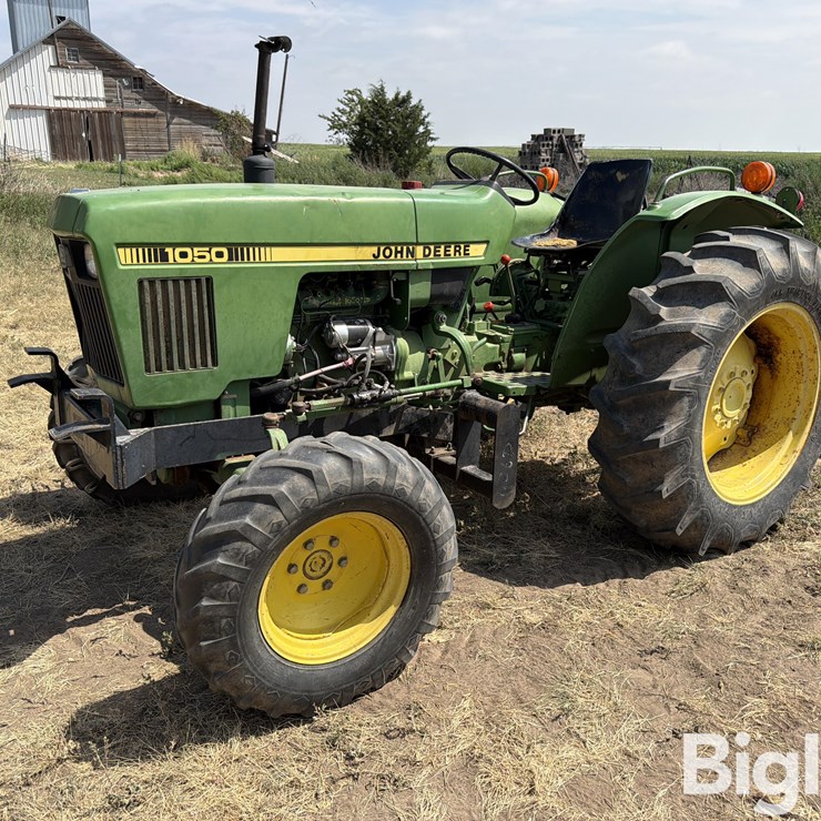 1984 JOHN DEERE 1050