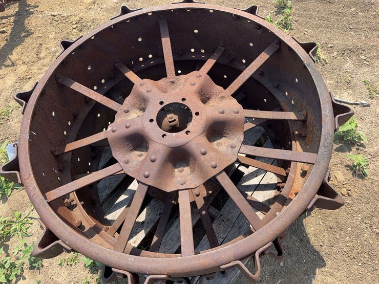 (2)-steel-wheels-image-3