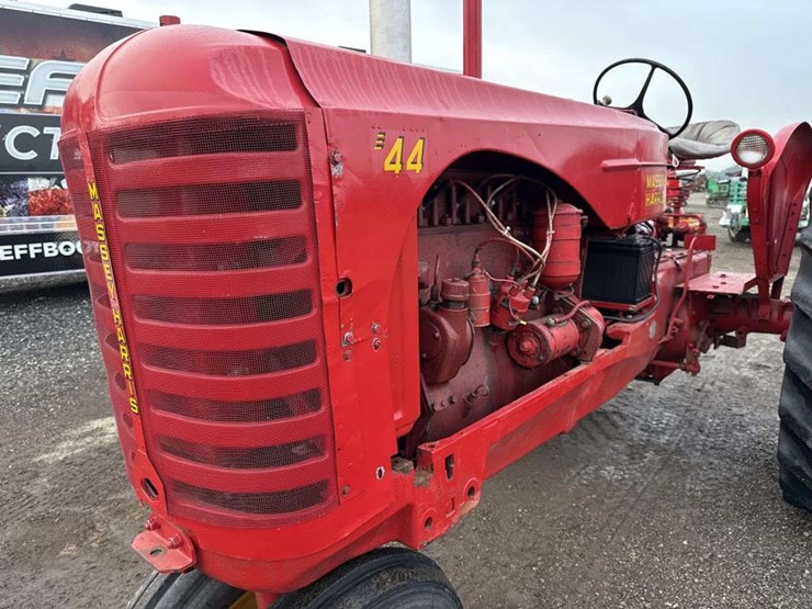 massey-harris-44-image-7