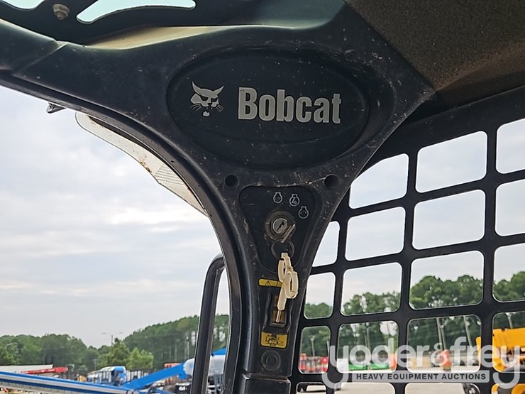 2022-bobcat-t595-image-27