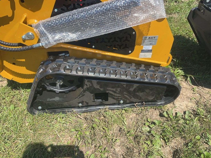 agt-mini-skid-steer-loader-image-9