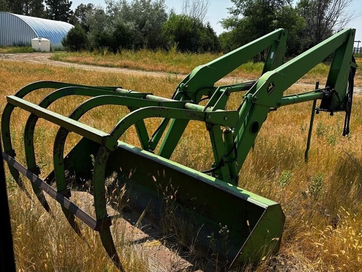 john-deere-158-image-1