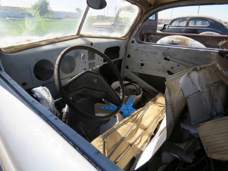 1937-ford-slant-back-tudor-sedan-image-5