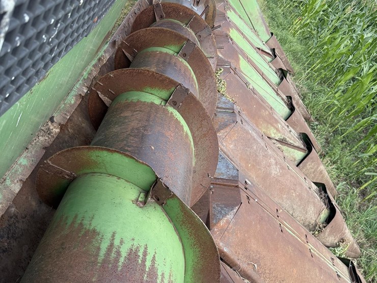 john-deere-853-image-14