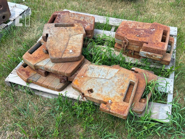 massey-ferguson-14-image-1