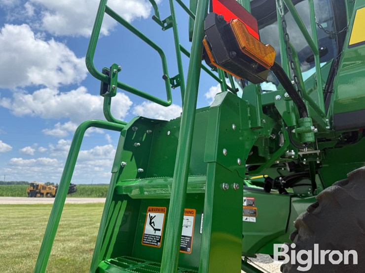 2025-john-deere-s7-800-image-19