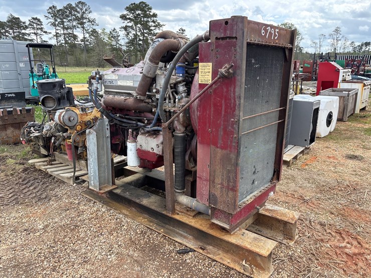 #1651-•-92-v8-detroit-engine-image-3