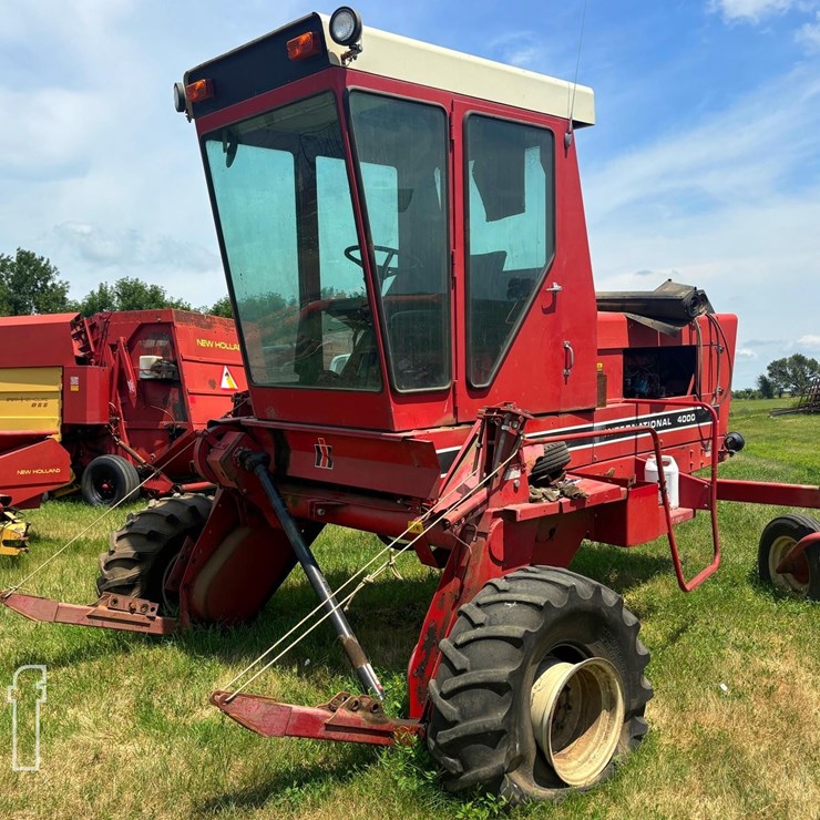 INTERNATIONAL 4000