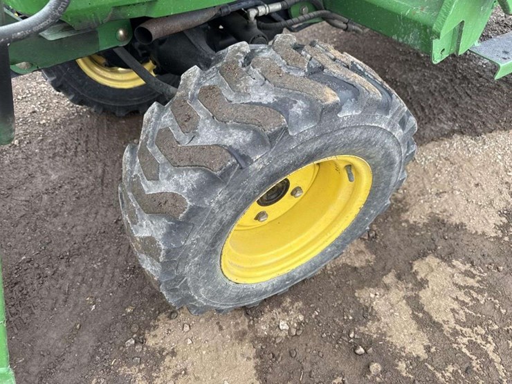 john-deere-2720-image-7