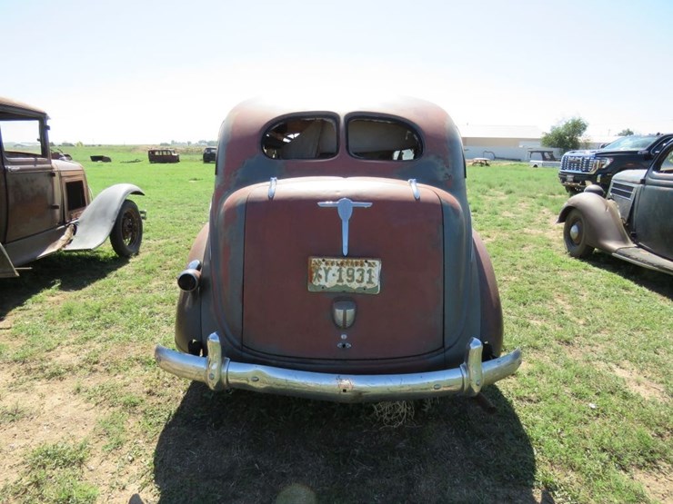 1938-desoto-2dr-sedan-image-7