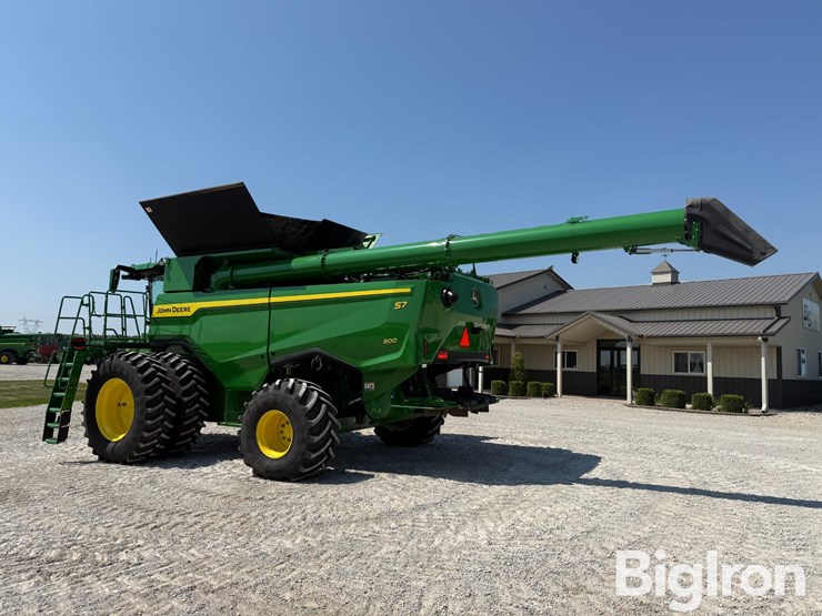 2025-john-deere-s7-800-image-7