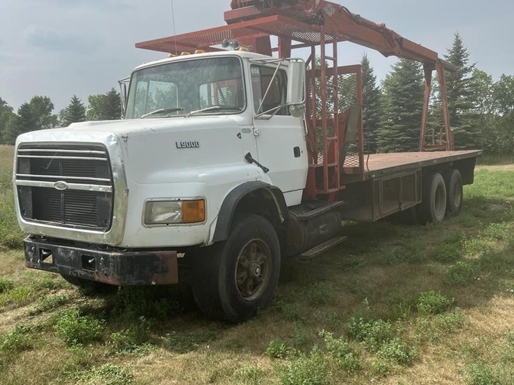 1994-ford-l9000-image-1