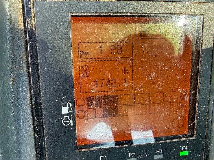 2021-yanmar-sv40-image-23