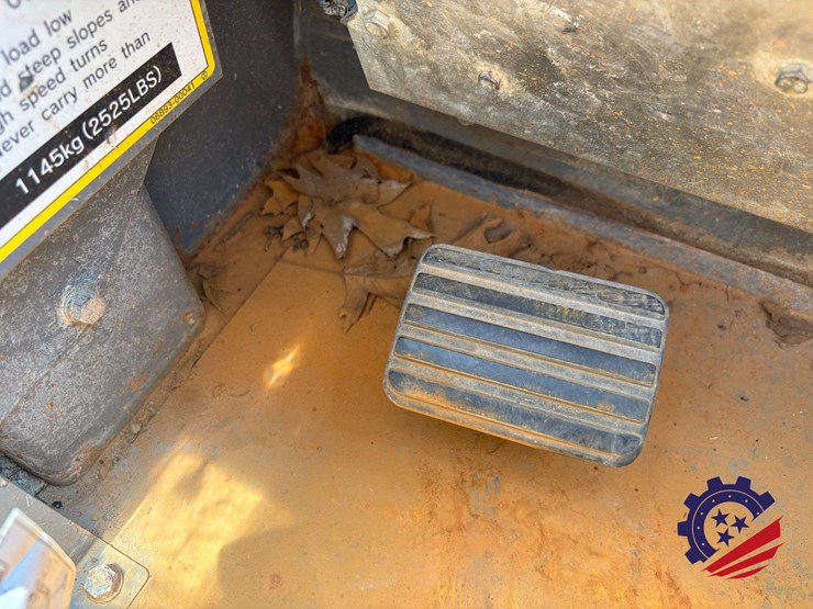 takeuchi-tl10v2-image-23