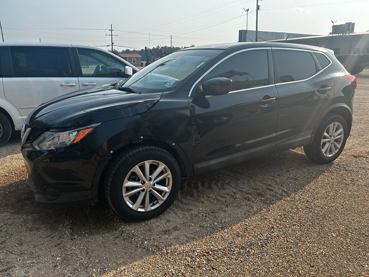 2017-nissan-rogue-image-5