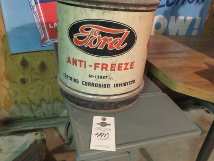 ford-anti-freeze-5-gallon-can-image-1