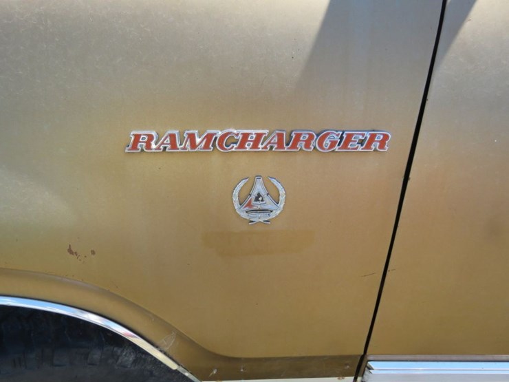 1974-dodge-ram-charger-image-4