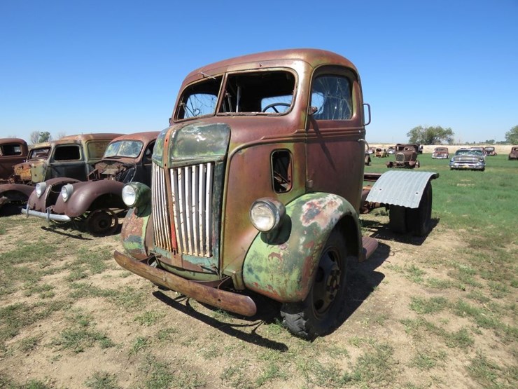 1947-ford-coe-truck-image-3