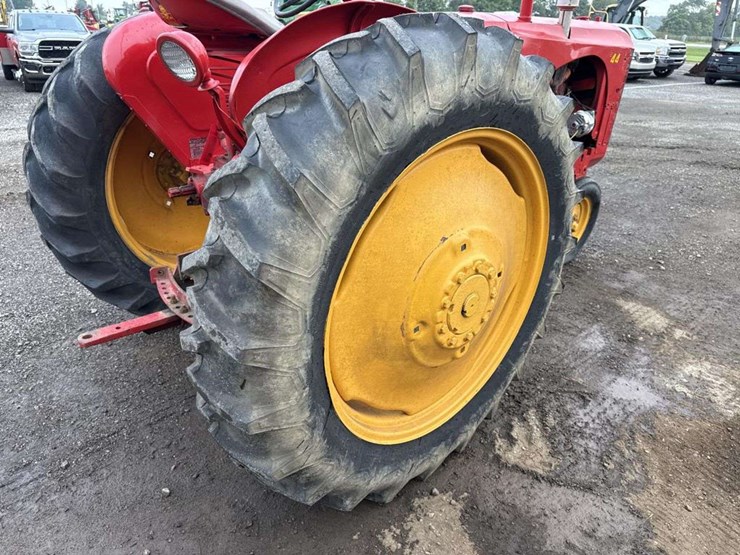 massey-harris-44-image-14
