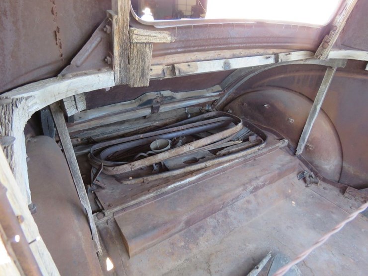 1935-chevrolet-standard-3-window-coupe-image-13