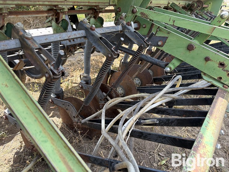 john-deere-8300-image-14