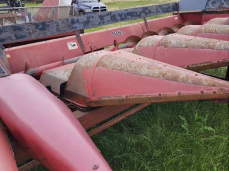 case-ih-1063-image-3