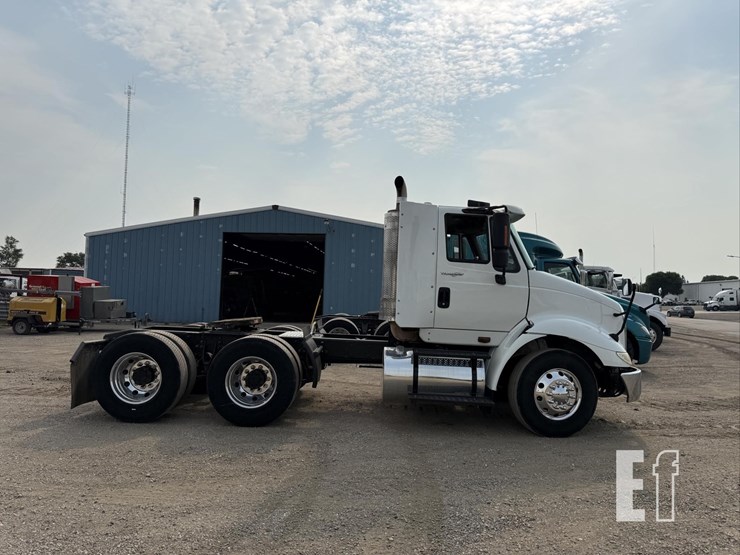 2009-international-transtar-8600-image-3