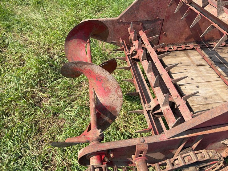 international-harvester-horse-drawn-manure-spreader-image-18