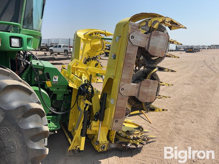 2014-john-deere-698-image-4