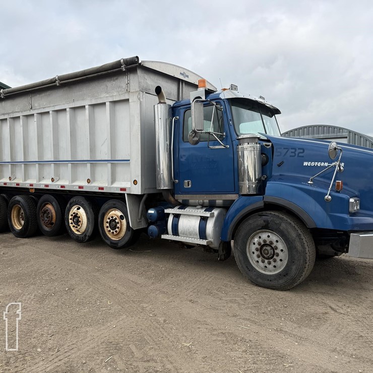 2001 WESTERN STAR 4900