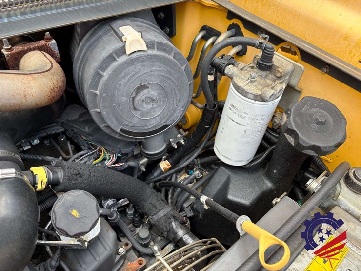 new-holland-c227-image-41