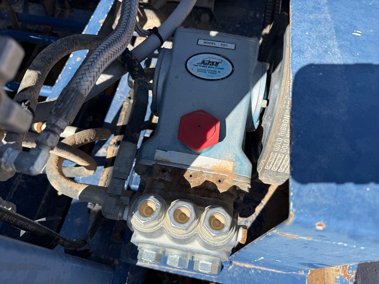 meyers-3-station-4-bottle-diesel-powered-accumulator-closing-unit,-skidded-image-8