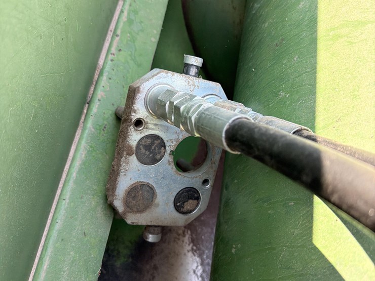 john-deere-10-image-12