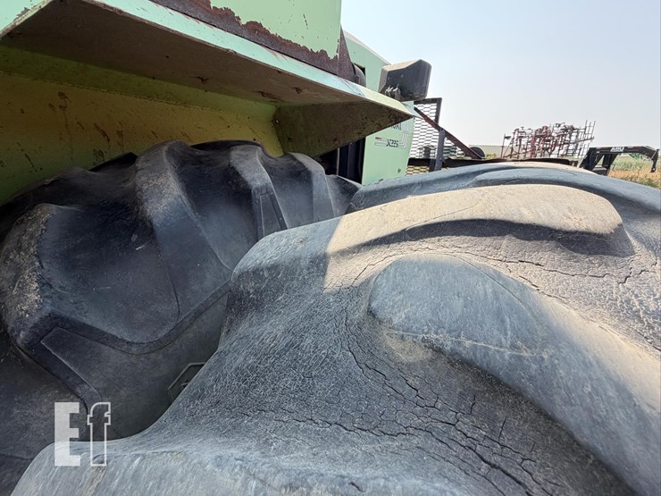 steiger-bearcat-iii-st225-image-15
