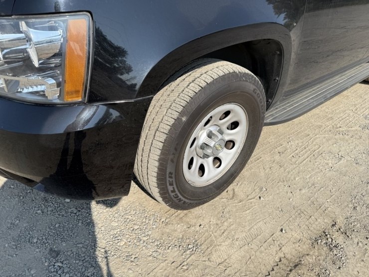 2013-chevrolet-tahoe-image-9