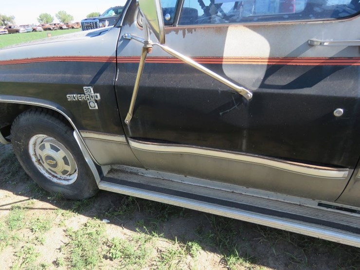 1988-chevrolet-30-image-4