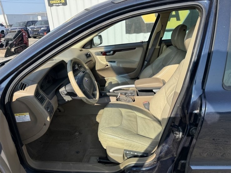 2003-volvo-xc70-image-23
