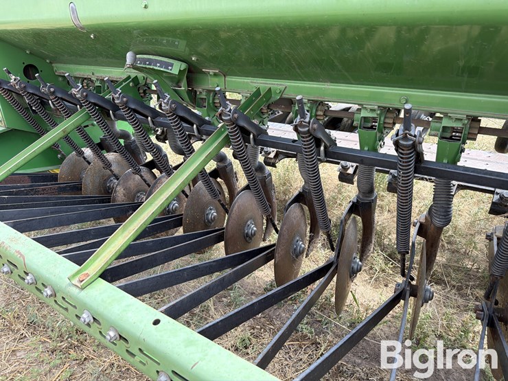 john-deere-8300-image-12
