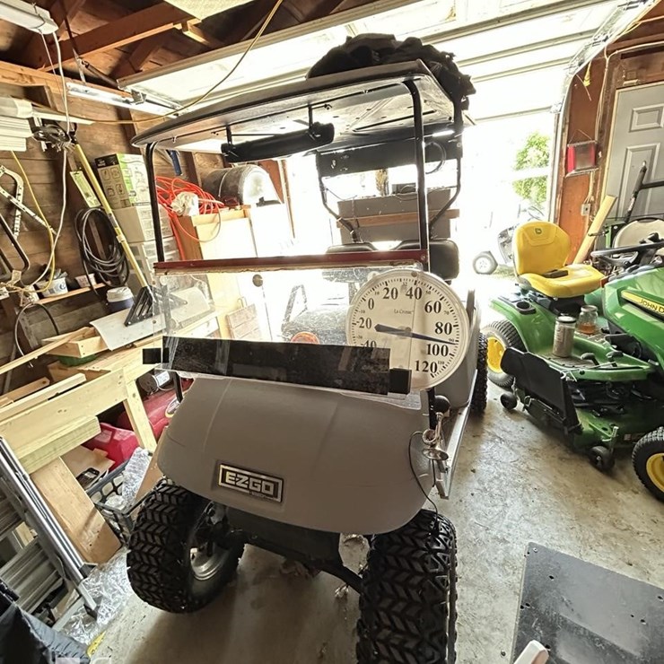 EZGO ELECTRIC CART 8412