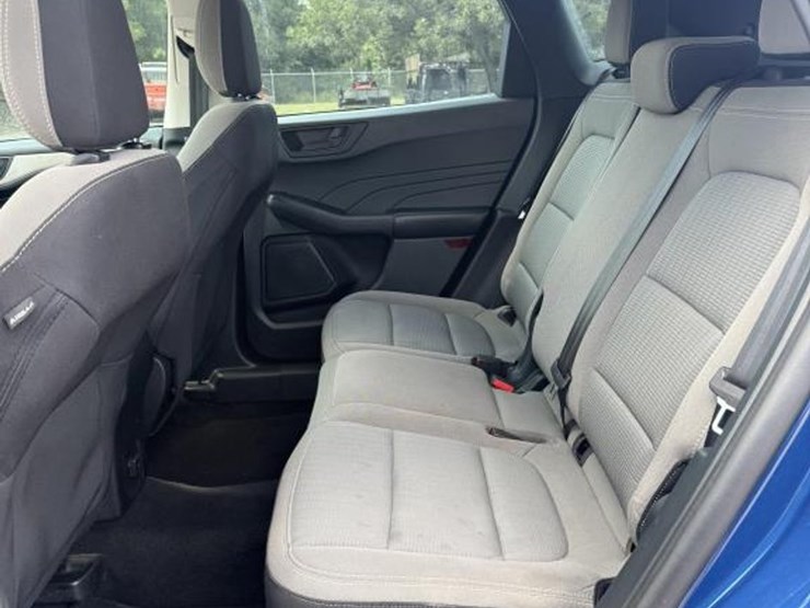 2022-ford-escape-image-9