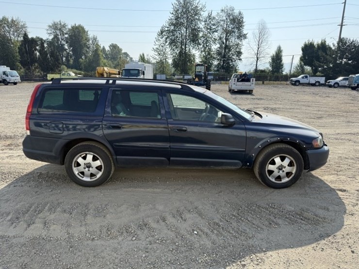 2003-volvo-xc70-image-3