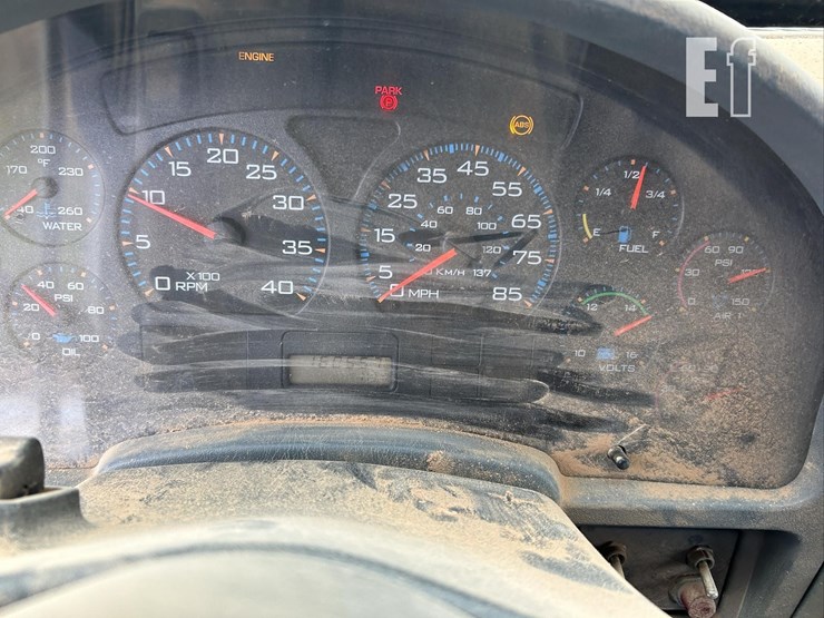 2003-international-durastar-4300-image-16