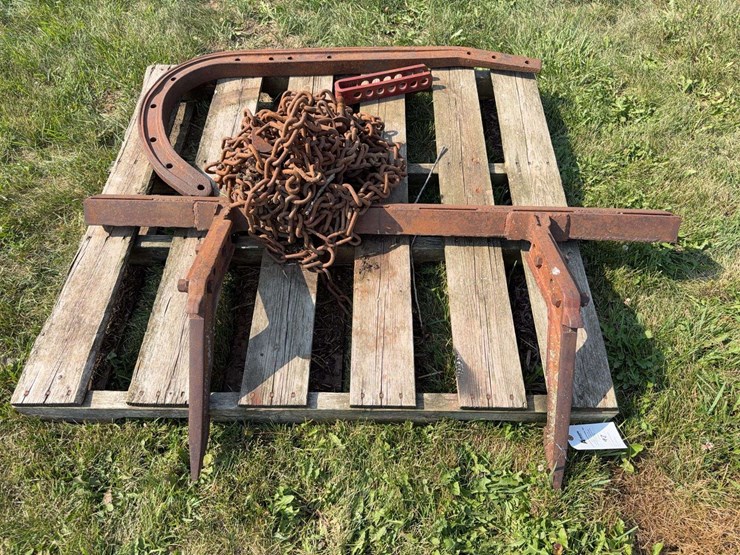 fast-hitch-toolbar,-plow-beam,-and-tire-chain-image-1