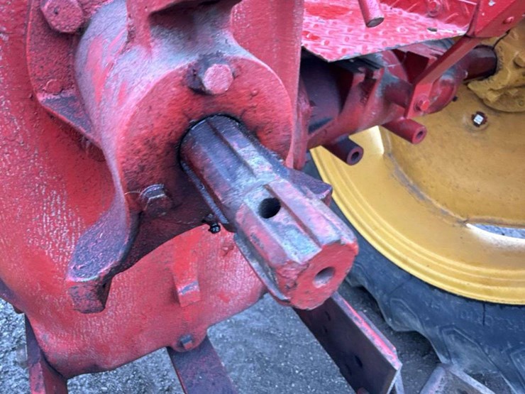massey-harris-44-image-12