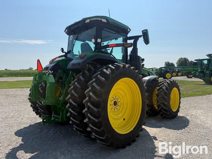 2025-john-deere-8r-370-image-5
