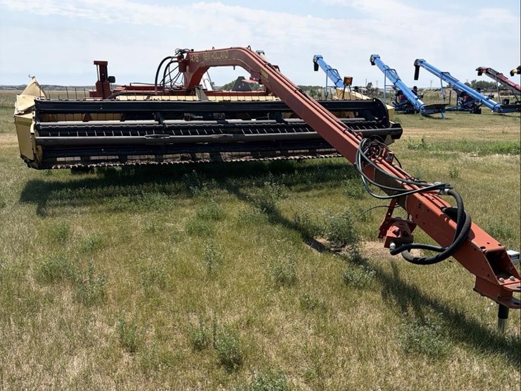 new-holland-1475-image-1